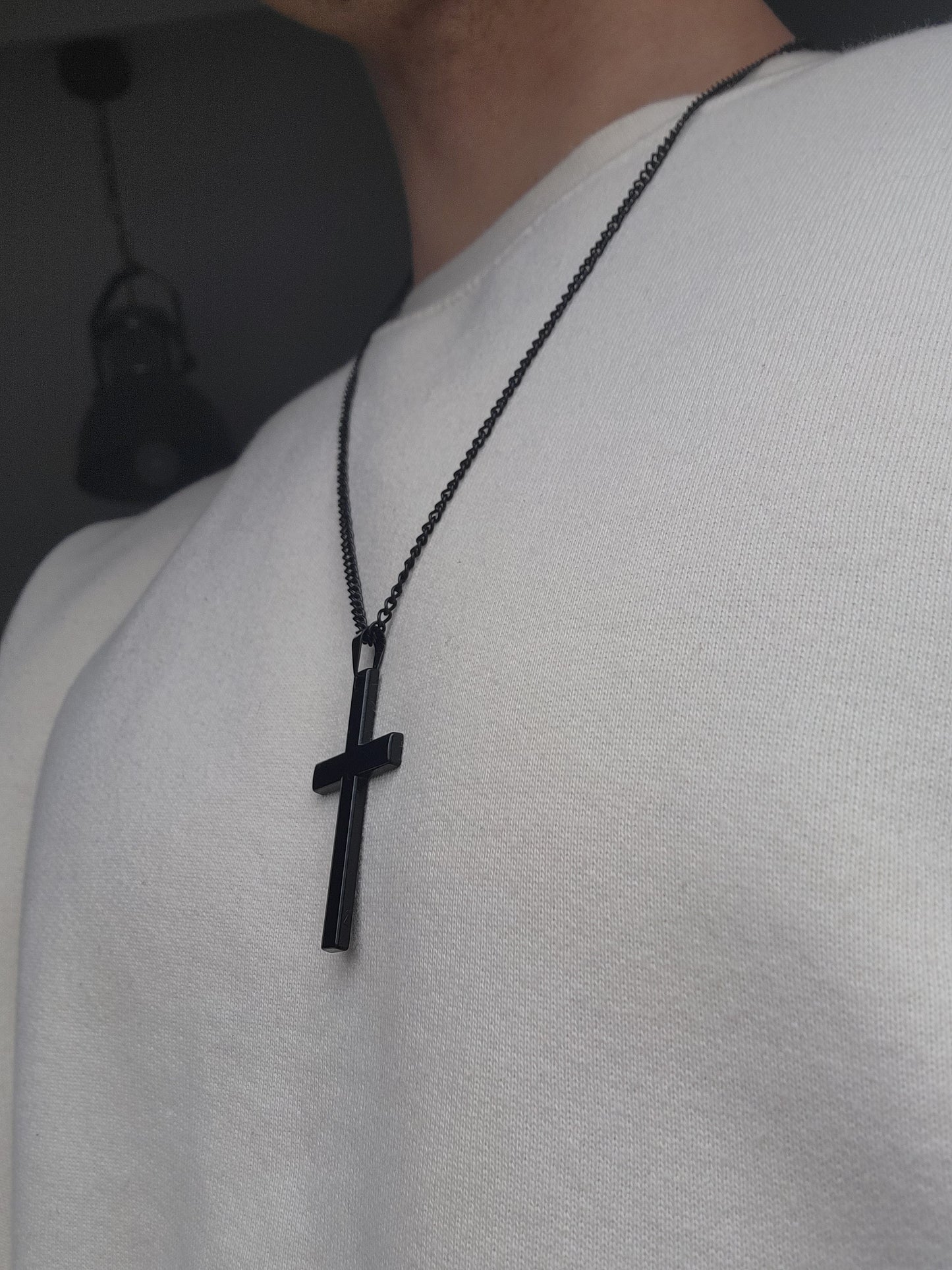 Cross pendant necklace - stainless steel